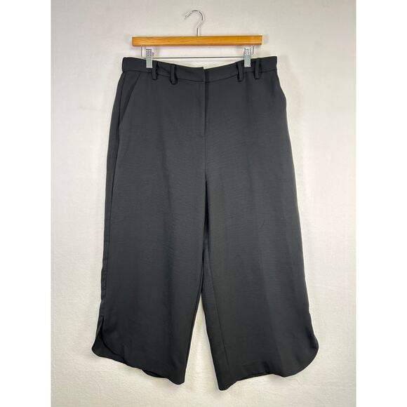 Woman's Black Wide Legged Gaucho Pants - Size Large Formal Career Professional - Picture 1 of 8